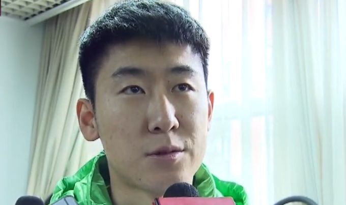在加州灿烂阳光的照 《维多利亚一号》 强烈的的个人化叙事 2010-11-26 彭浩翔不断的插叙，倒叙，将故事无序化和段落化，外套裹着极度的血腥与暴力。