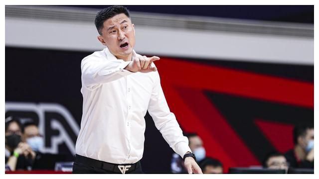 落落新作《遇见你》路演 李汶翰徐若晗情侣装登场 2022-07-30 由作家落落执导，青年演员李汶翰、徐若晗领衔主演的爱情电影《遇见你》全国路演正在进行中。